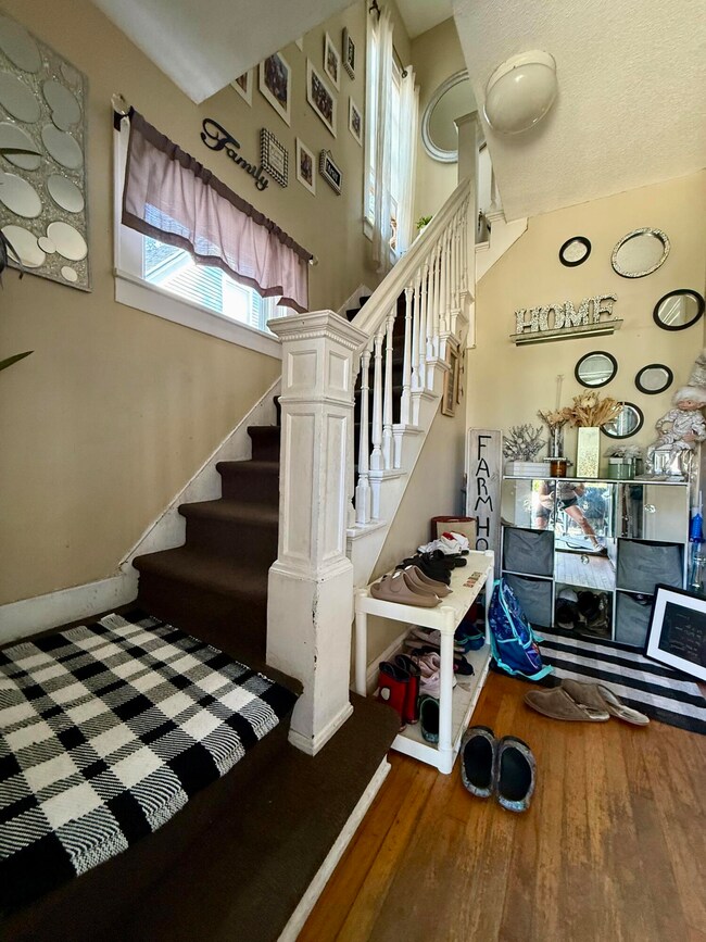 1528 Clinton St, Muskegon, MI 49442 - photo 6