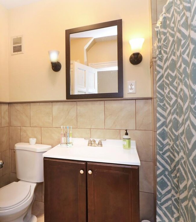 719 E 3rd St unit 2, Boston, MA 02127 - photo 2