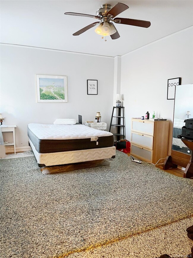 75-40 Austin St unit 4HR, Forest Hills, NY 11375 - photo 2