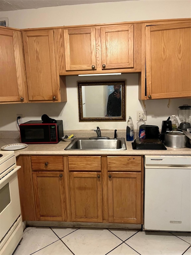 2871 Somerset Dr unit 105, Lauderdale Lakes, FL 33311 - photo 5