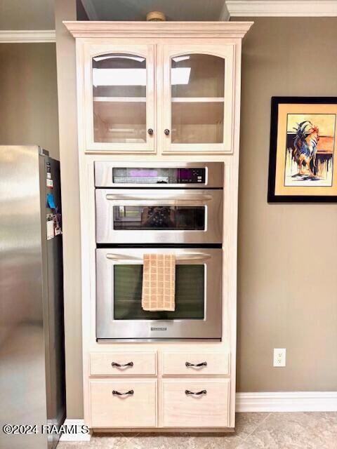 Oven & Microwave