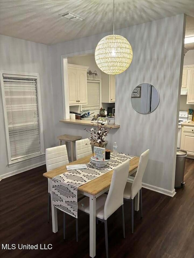 1306 Saint Andrews Ln, Starkville, MS 39759 - photo 3