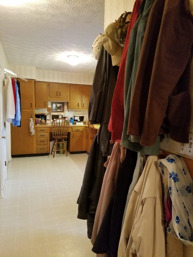 1030 Faulkner Ln, Danville, KY 40422 - photo 2