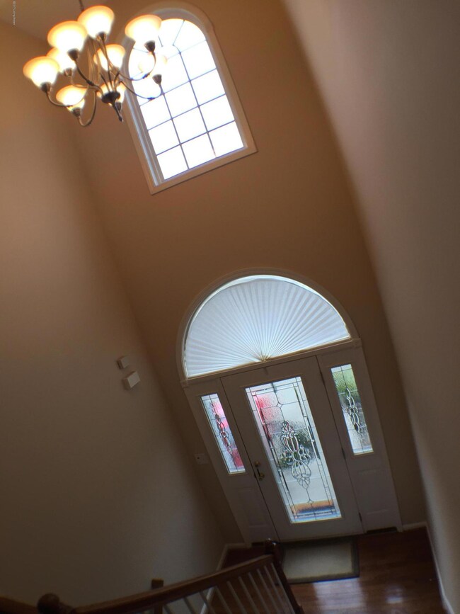 6200 Saskatchewan Dr, Louisville, KY 40228 - photo 4