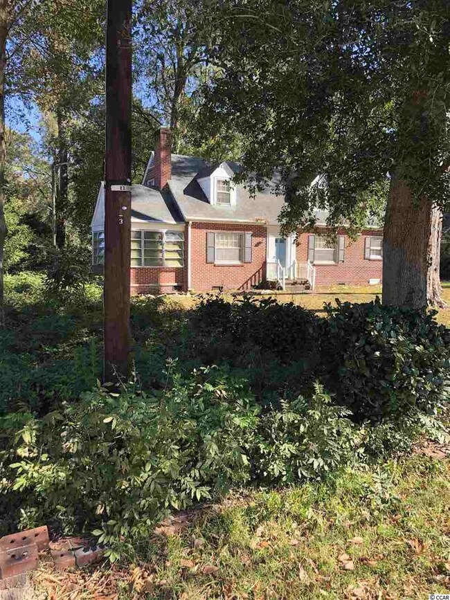 622 Green St, Kingstree, SC 29556 - photo 2