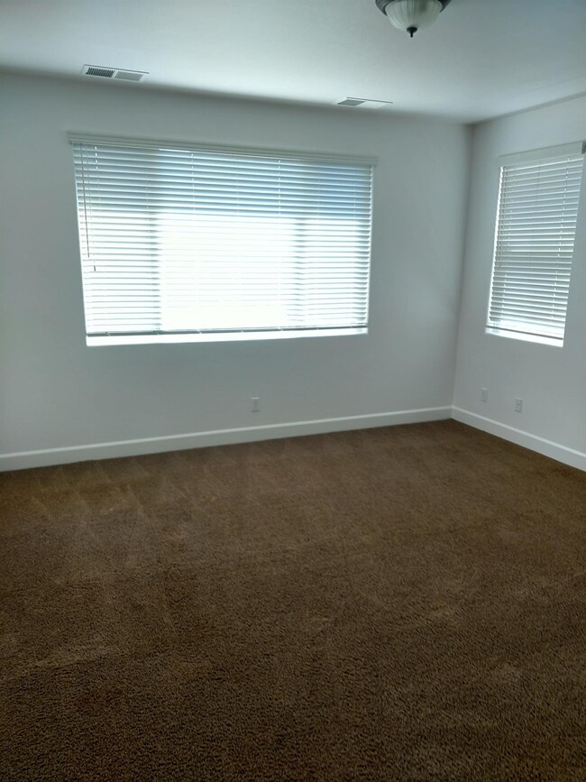 7043 E Fedora Ave, Fresno, CA 93737 - photo 6