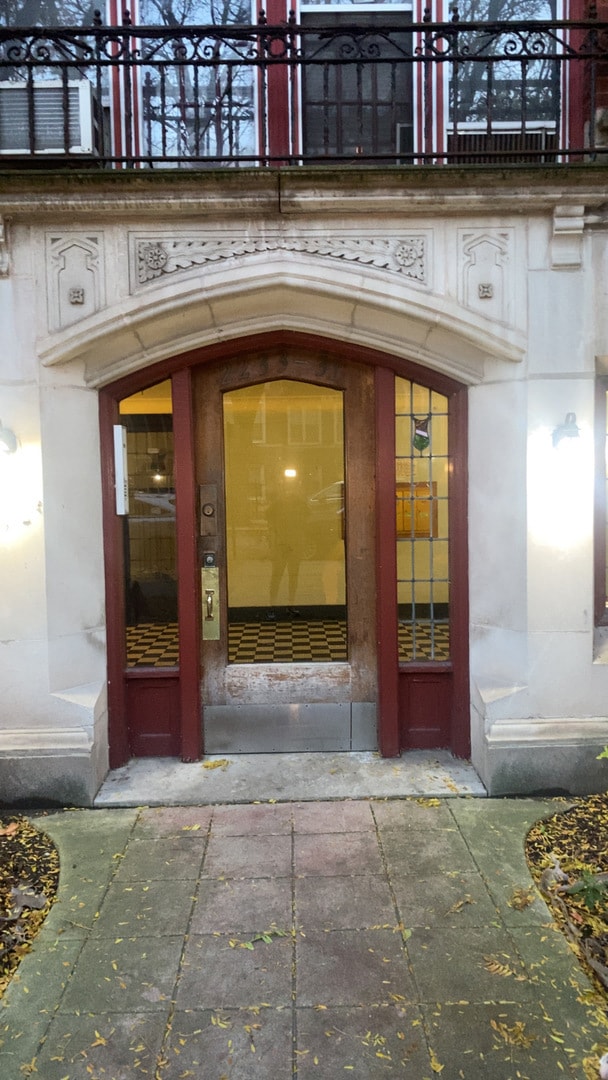 2233 E 70th Place unit 1, Chicago, IL 60649 - photo 3