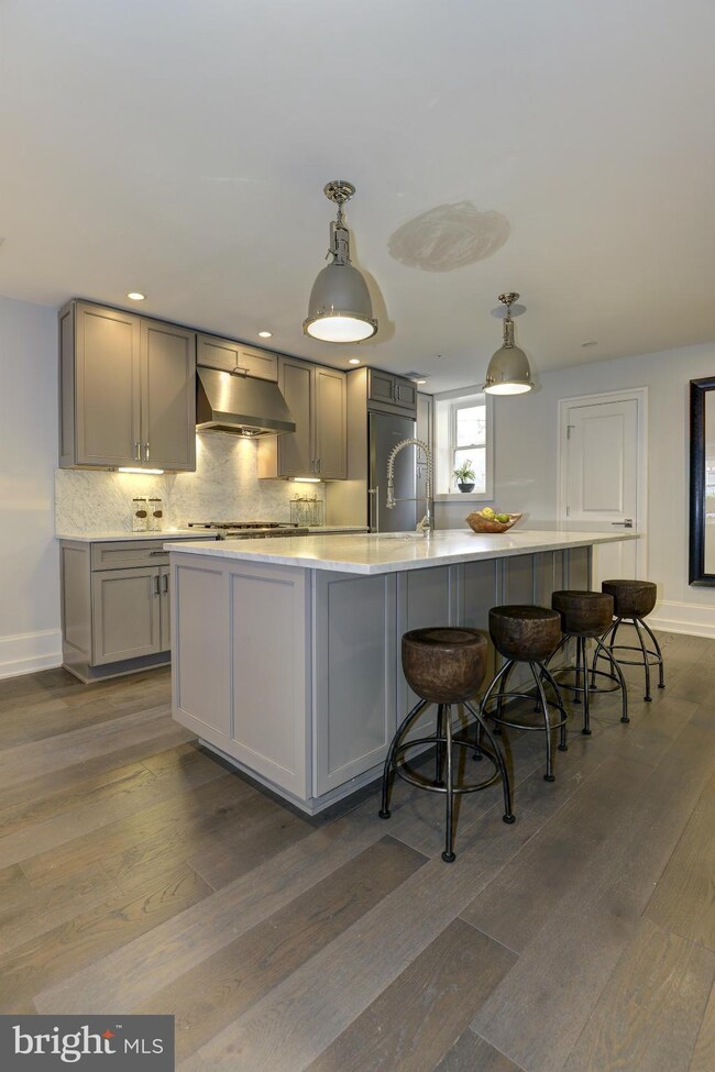 1516 Q St NW unit FLAT ONE, Washington, DC 20009 - photo 7