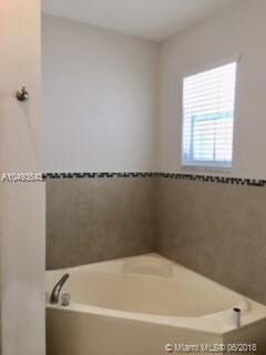 4348 NW 113th Ct, Doral, FL 33178 - photo 5