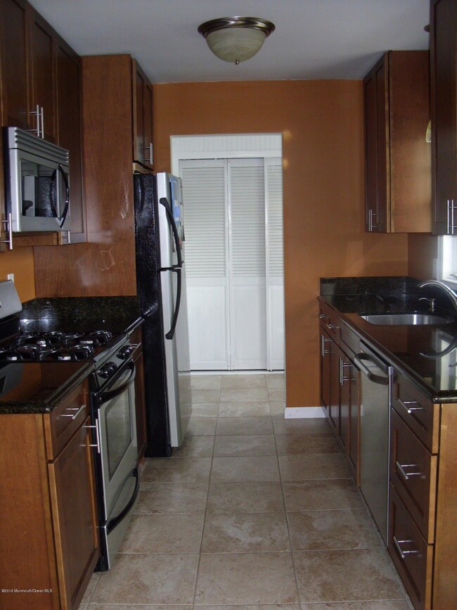 319 Pine Forest Ln