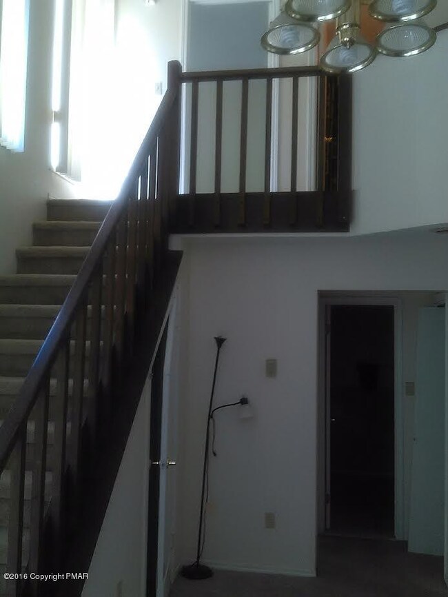 9487 Juniper Dr, Tobyhanna, PA 18466 - photo 6