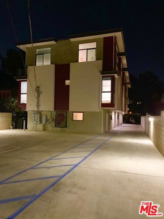 1129 W 37th St unit 3, Los Angeles, CA 90007 - photo 2