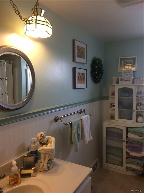 1048 Castlebar Dr, North Tonawanda, NY 14120 - photo 4