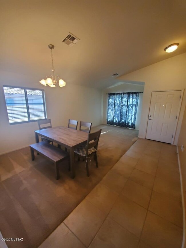 Dining room - Living Room