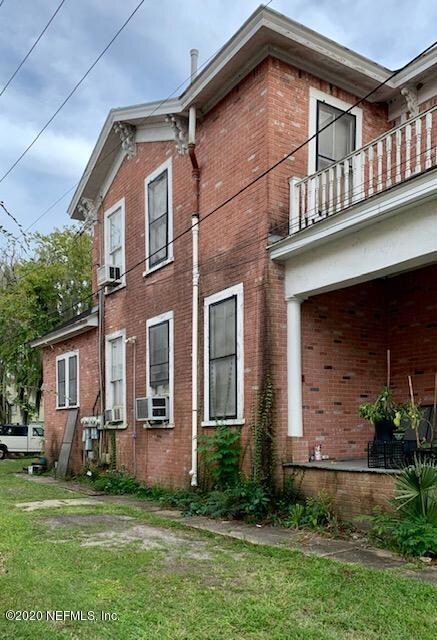 109 S 3rd St exterior north side