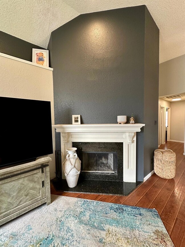 1901 Pine Ridge Dr, Bedford, TX 76021 - photo 5