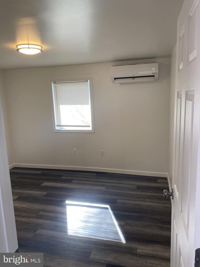 120 W 4th Ave unit 1, Ranson, WV 25438 - photo 4