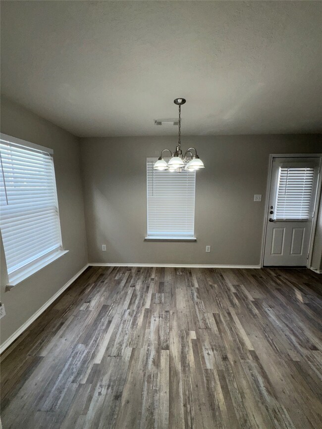 15031 Sunset Creek Dr, Humble, TX 77396 - photo 6