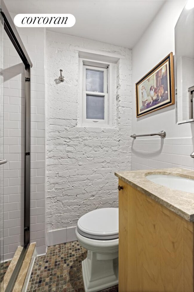 77 Perry St unit 4C, New York, NY 10014 - photo 6