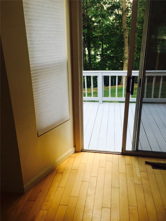 226 Posnegansett Ave, Warwick, RI 02888 - photo 6