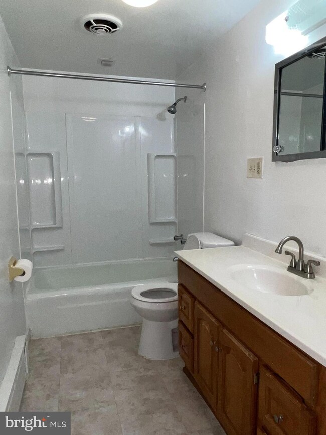 501 Mulberry St, Reading, PA 19604 - photo 6