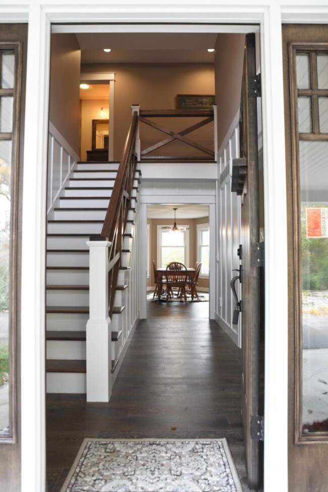 M Ave 7 Open Door