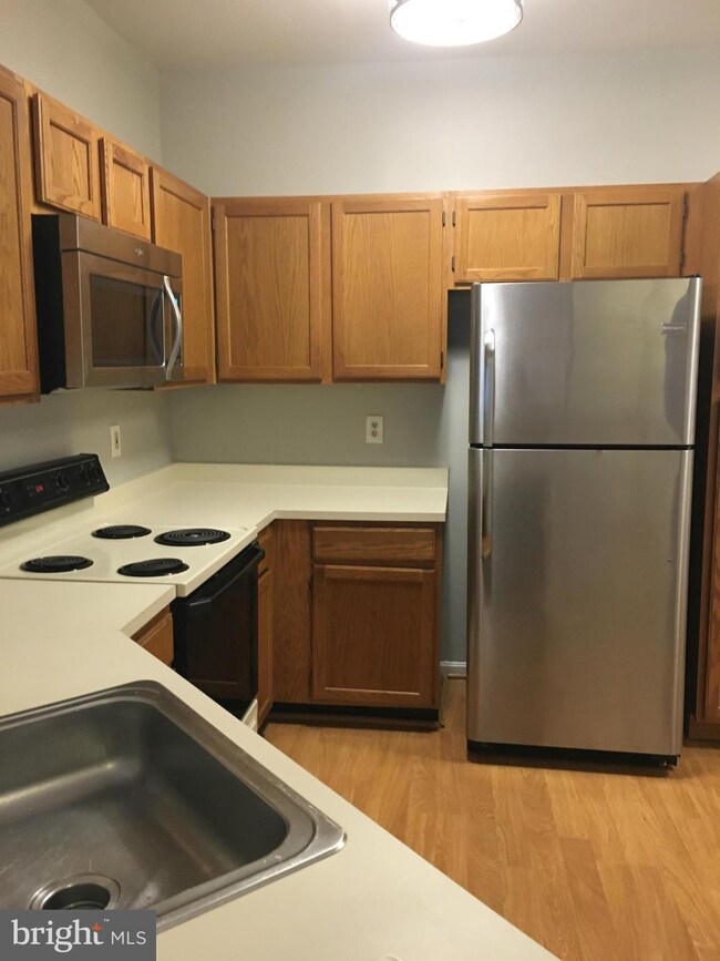 1452 Flatwood Ct, Crofton, MD 21114 - photo 5