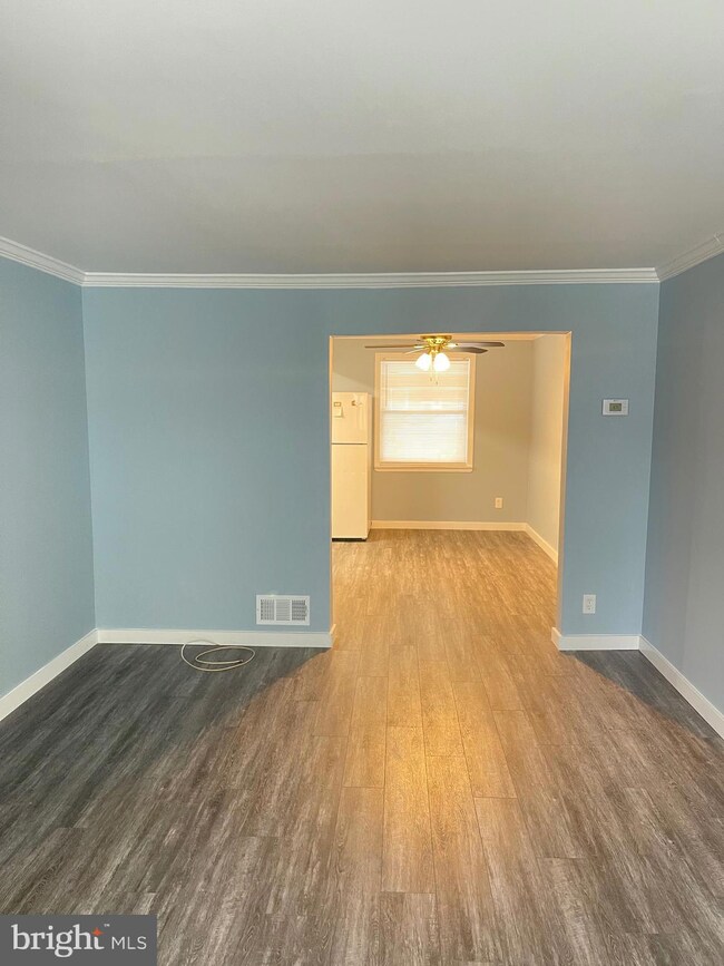 750 Fulbrook Rd, Dundalk, MD 21222 - photo 2