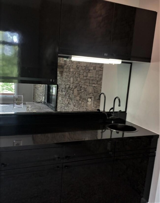 Wet Bar 8408 High Lark