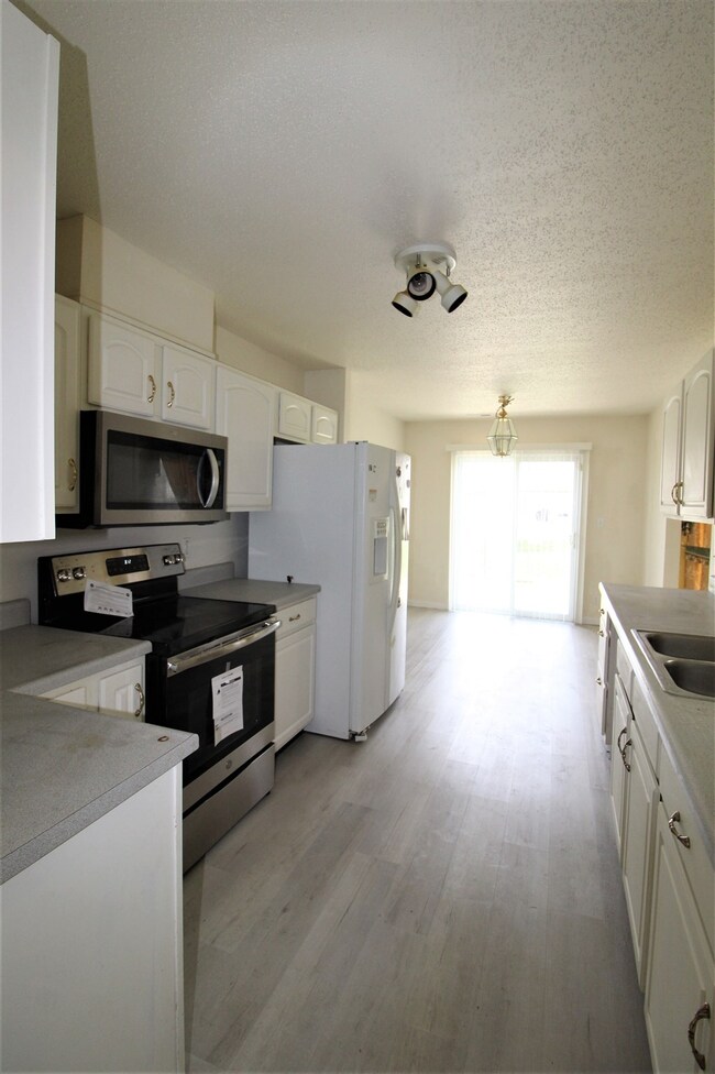 1042 Springwater Rd, Kokomo, IN 46902 - photo 5