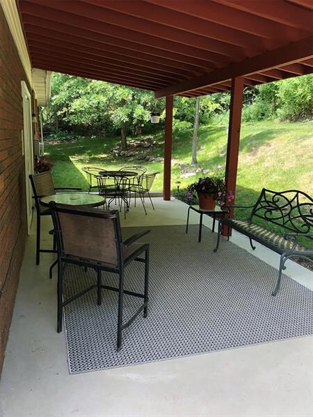 2490 Hillside Dr, Indiana, PA 15701 - photo 4