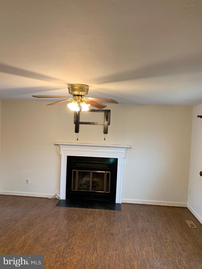 38 Windersal Ln, Parkville, MD 21234 - photo 3