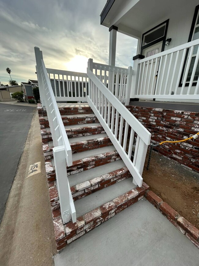 1245 W Cienega Ave unit 154, San Dimas, CA 91773 - photo 2