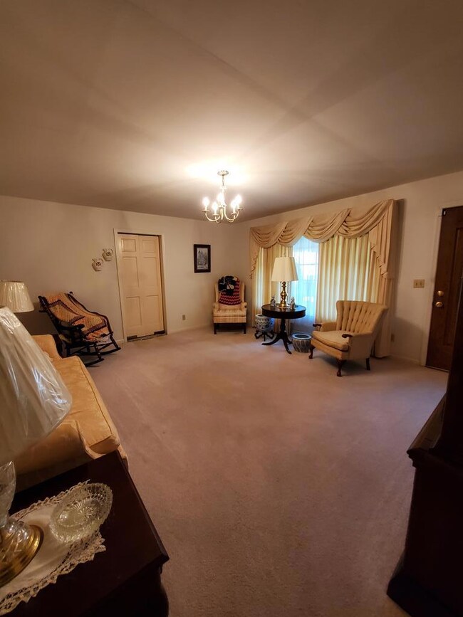 1630 1st St, Victoria, VA 23974 - photo 7