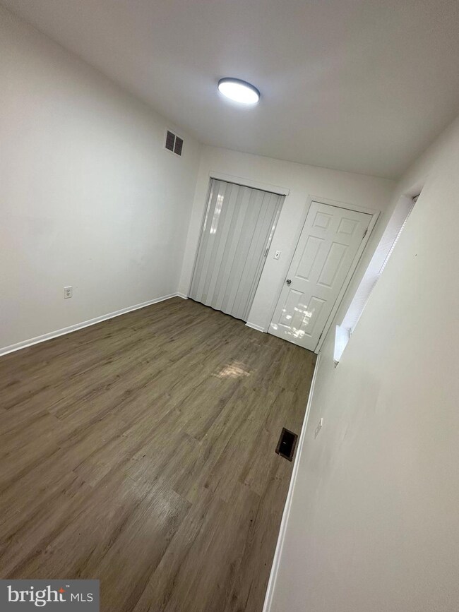 522 Trenton Ave, Camden, NJ 08103 - photo 3