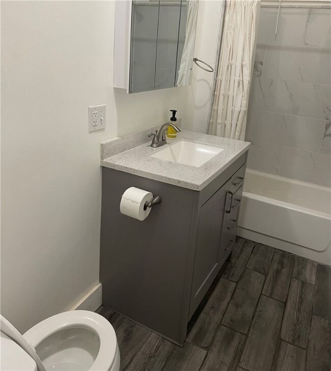 249 Orms St, Providence, RI 02908 - photo 4