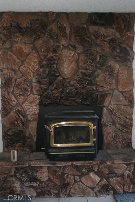 14375 Hacienda Dr, Victorville, CA 92395 - photo 5