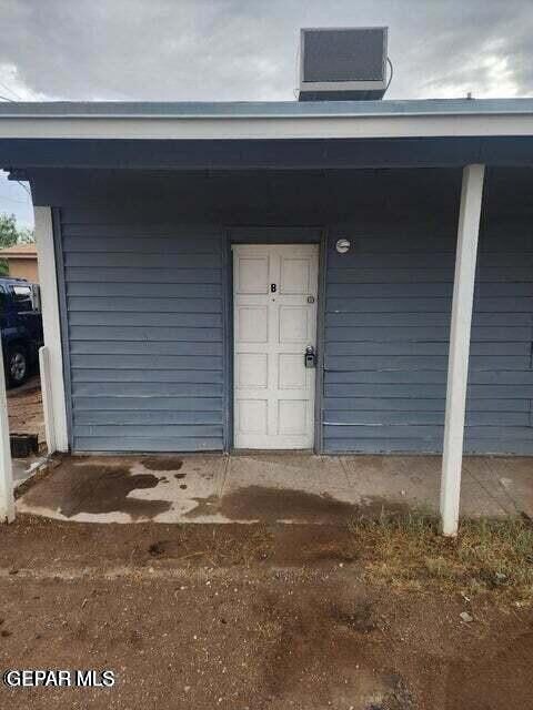 247 Carnes Rd unit A, El Paso, TX 79907 - photo 5
