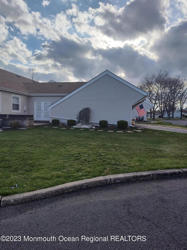 50 Piazza Tasso unit 1000, Freehold, NJ 07728 - photo 7