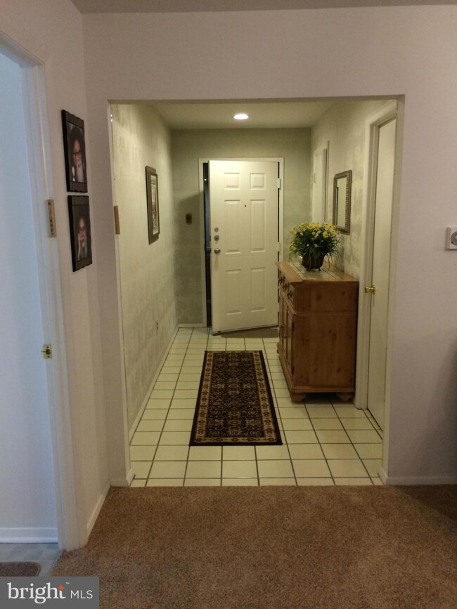 3011 Fallstaff Rd unit 403A, Baltimore, MD 21209 - photo 2