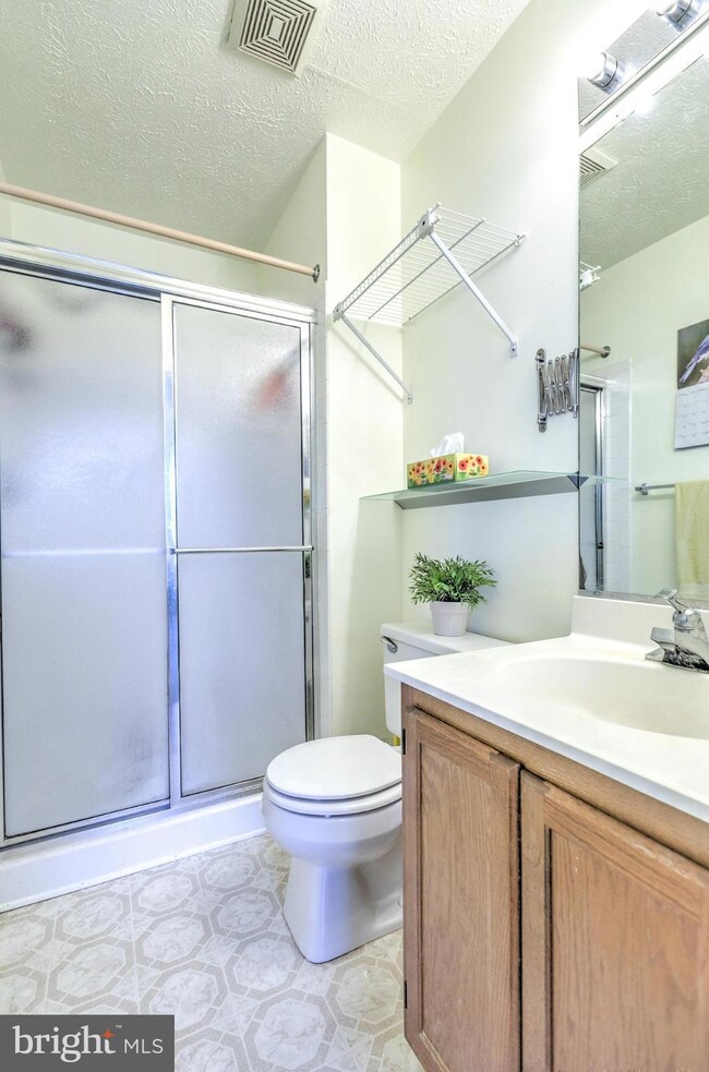 10610 Joyceton Dr, Upper Marlboro, MD 20774 - photo 5