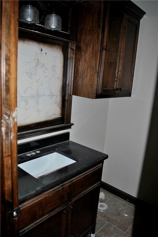 7008 Cherokee Crossing E, Warr Acres, OK 73132 - photo 5