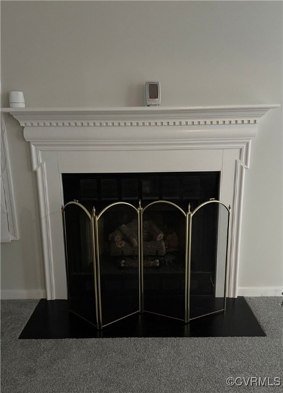 Gas fireplace