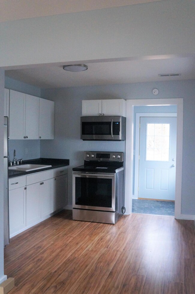 Henry Kitchen 1