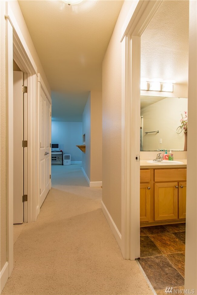 8025 234th St SW unit 110, Edmonds, WA 98026 - photo 6