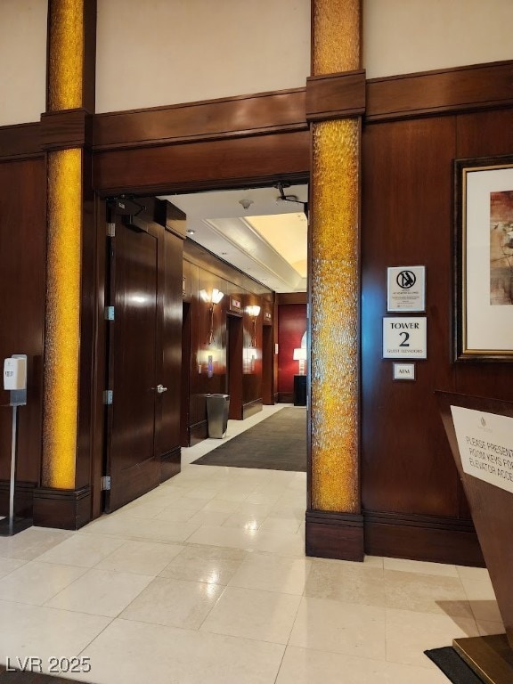 Beautiful elevator entrance – elegance and conveni