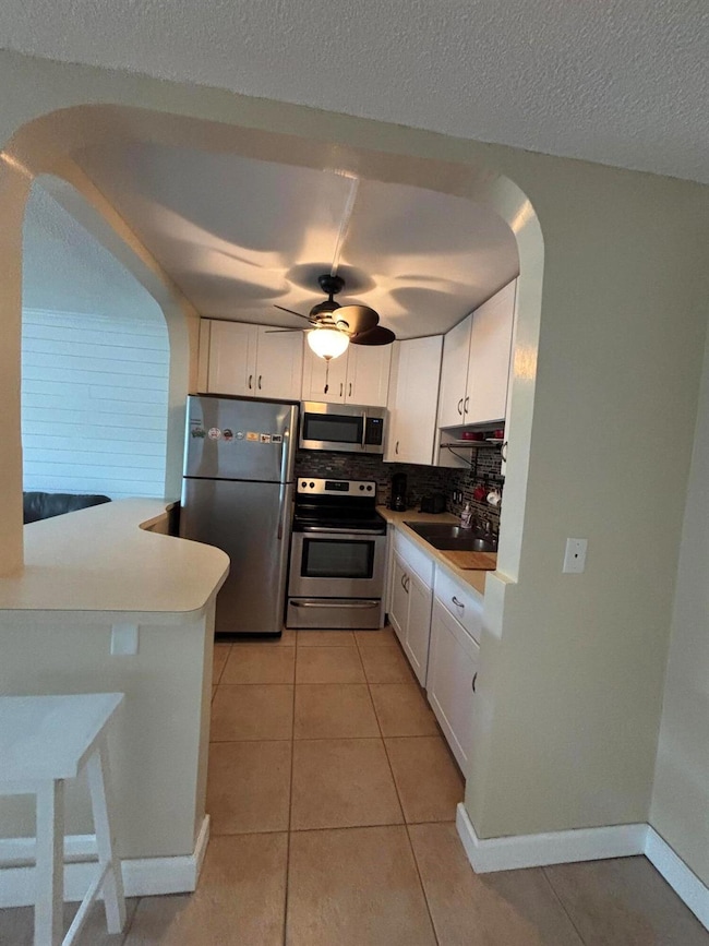 254 Chatham M, West Palm Beach, FL 33417 - photo 6