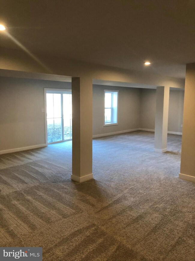 1242 Anderlea Dr, Romansville, PA 19320 - photo 5