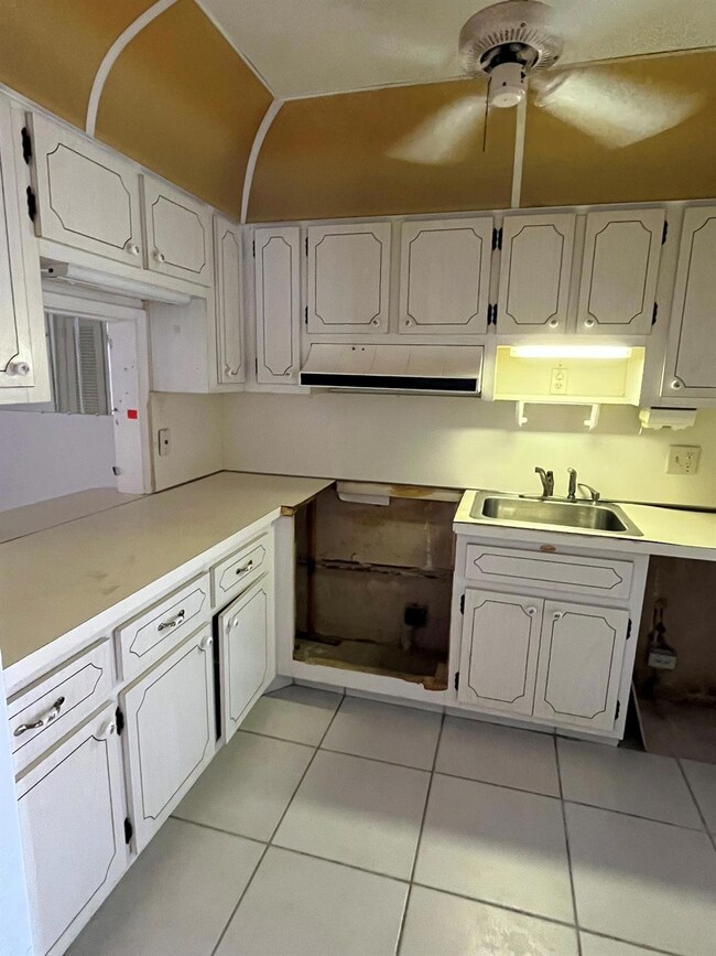 2050 NE 39th St unit N312, Lighthouse Point, FL 33064 - photo 3