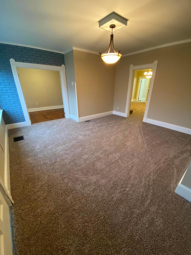 675 E 4th-11